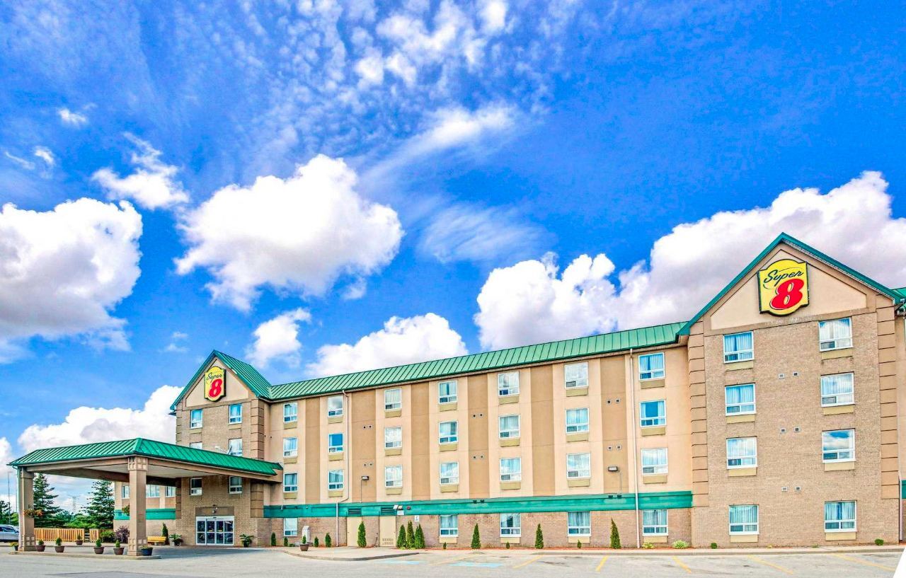 Four Points By Sheraton Vaughan Exterior photo